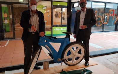 Wethouder Verloop bezoekt Wijs met Afval